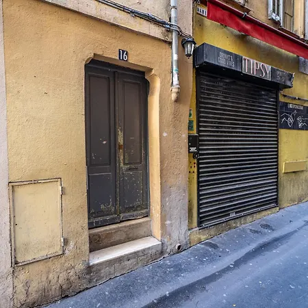 Daire La Ponchettes Vieux A 5 Min Quartier Anime *